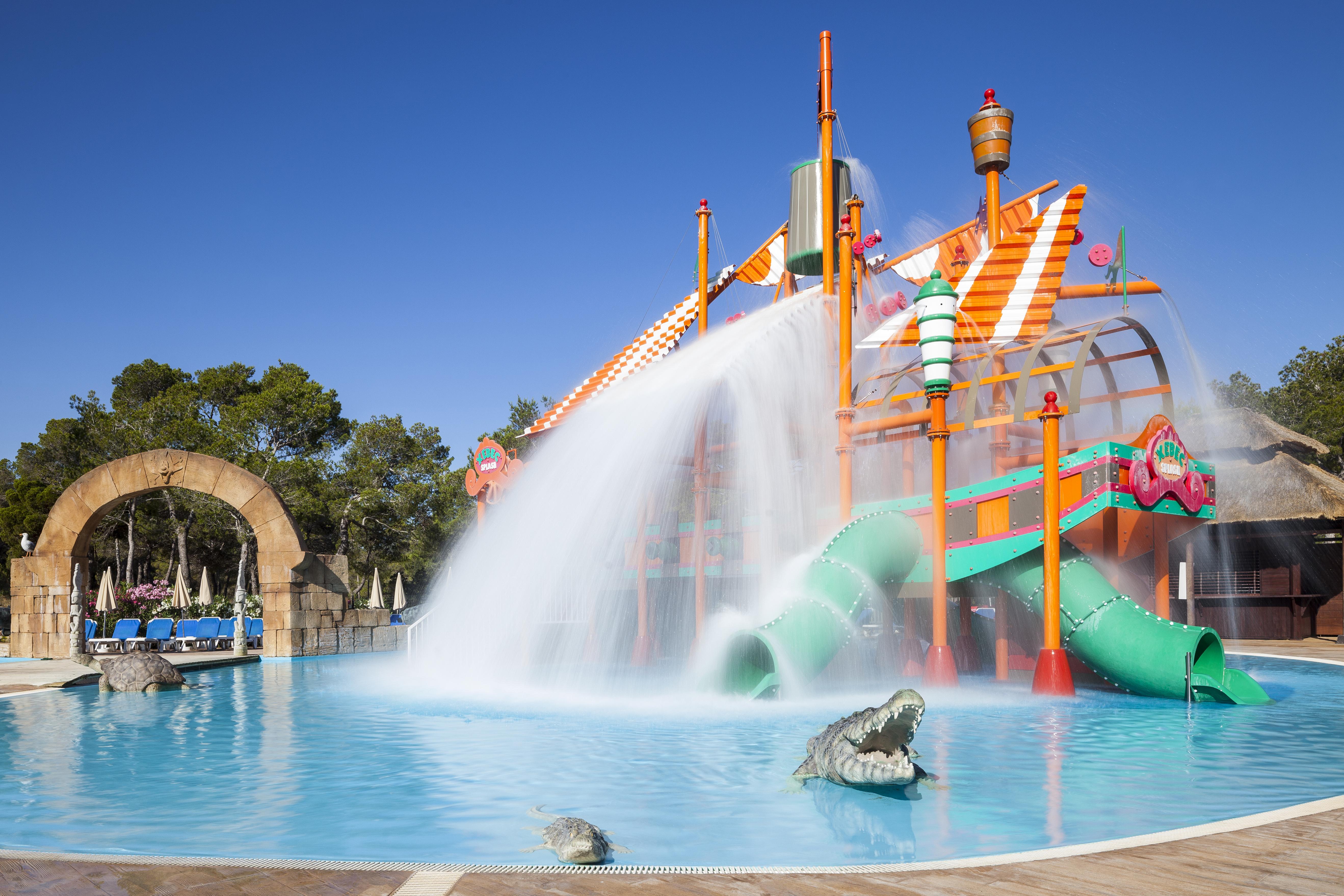 Invisa Hotel Club Cala Blanca Es Figueral Екстер'єр фото